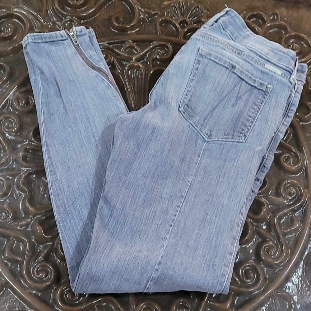 Jean - Picture 5 of 5